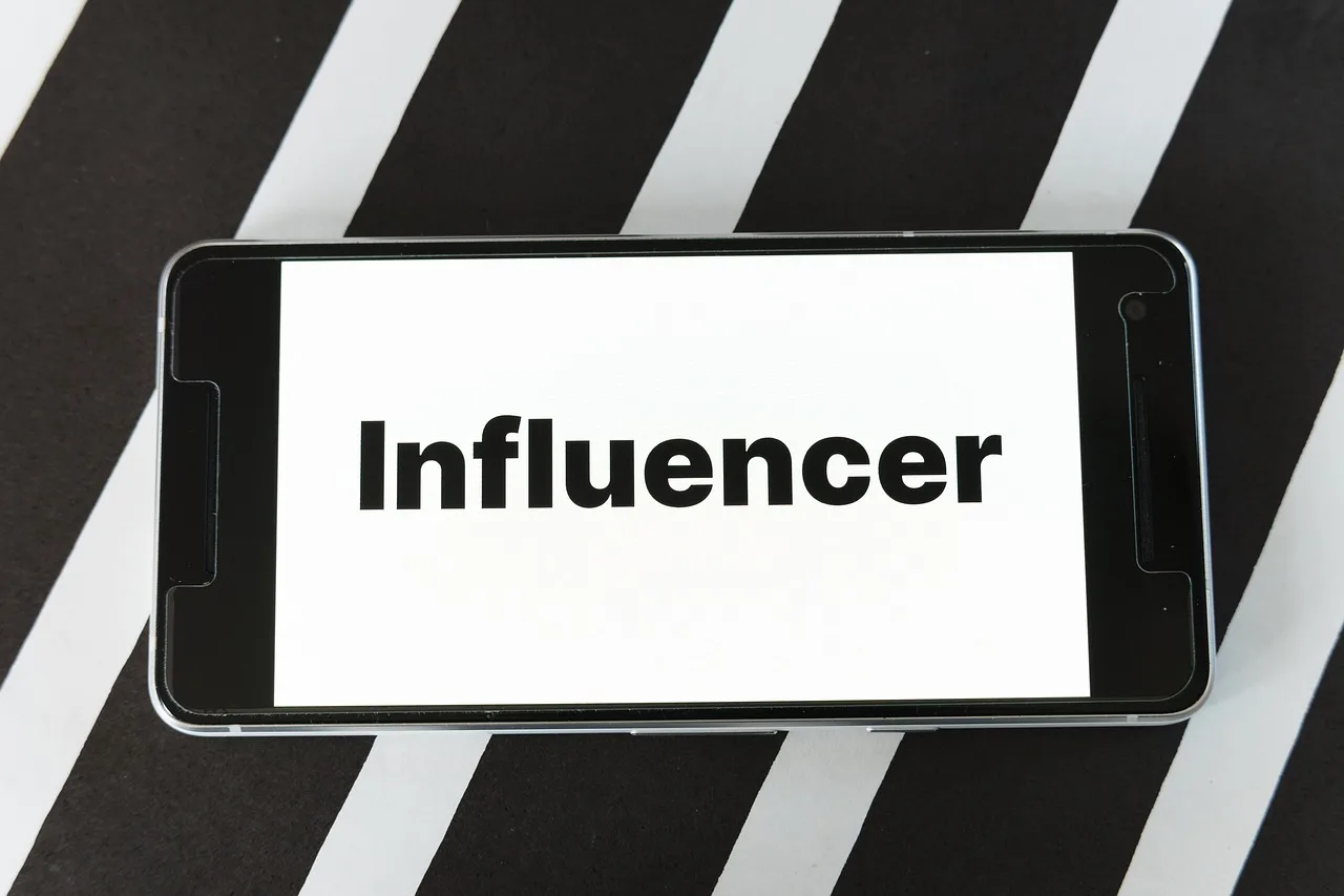 mockup, screen, smartphone, website, blog, word, influencer, brand, branding, marketing, instagram, youtube, facebook, group, community, network, communication, social, connection, platform, internet, influencer, influencer, influencer, influencer, influencer. Where influencer marketing platform data comes from: four routes