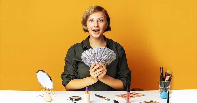 monetizing content, content creator, influencer, portrait, caucasian, content creator, content creator, content creator, content creator, content creator, influencer, influencer, influencer, influencer. Fraud and brand safety: set a suitability standard early